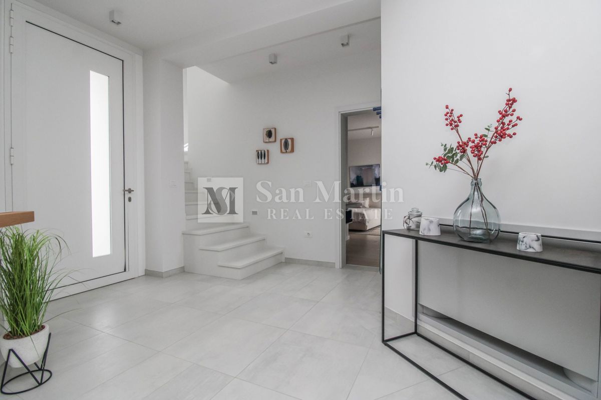 Parenzo, dintorni - bella casa con piscina vicino al mare