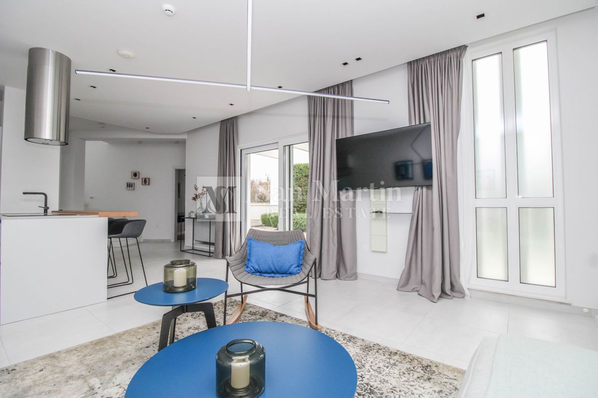 Parenzo, dintorni - bella casa con piscina vicino al mare