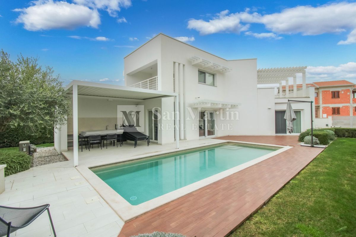 Parenzo, dintorni - bella casa con piscina vicino al mare