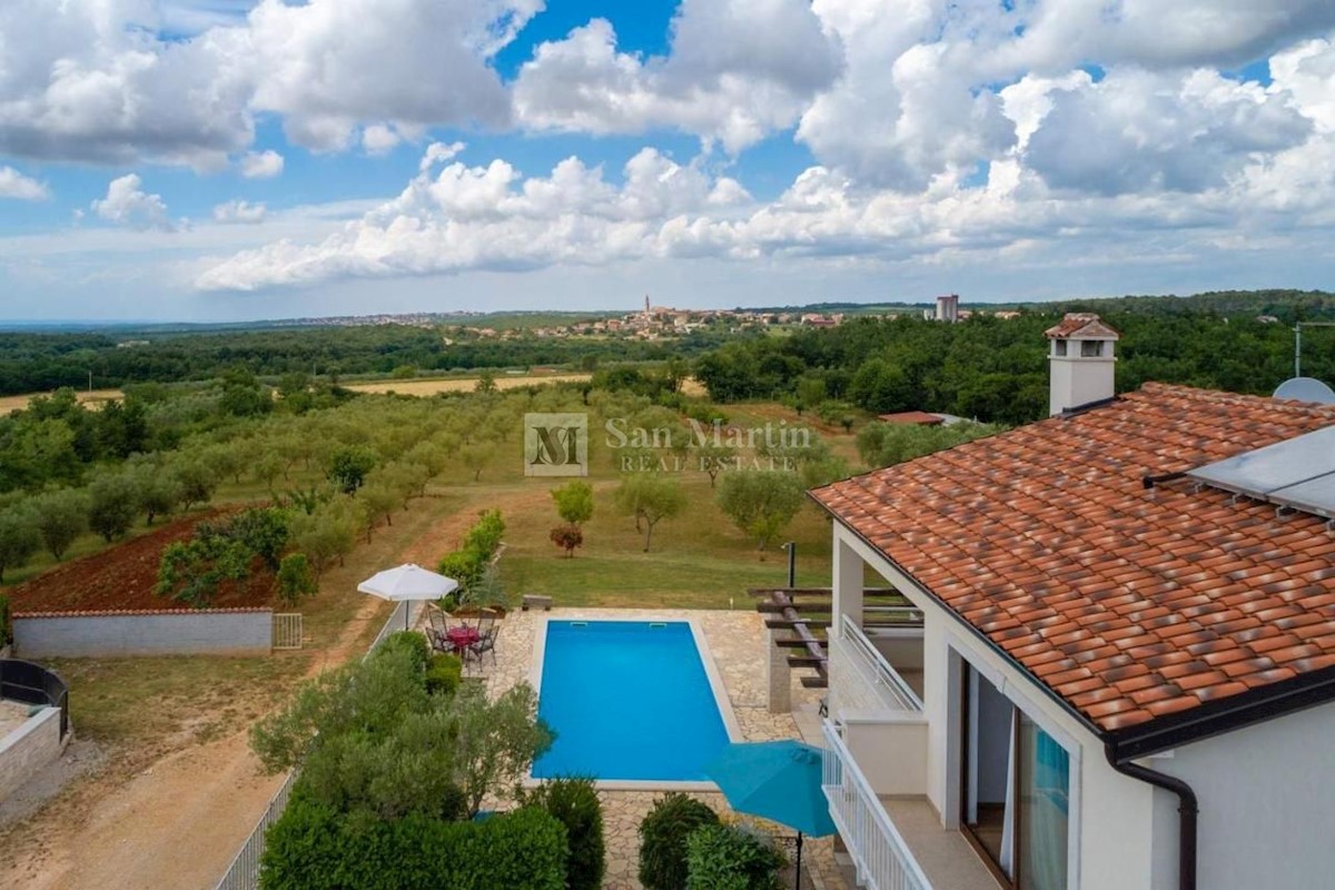 Parenzo, casa con vista panoramica sul mare e sulla costa