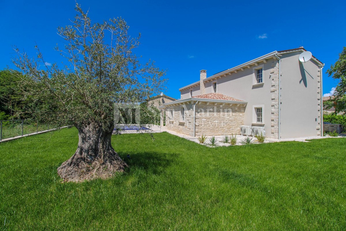 Barban, una bella casa con piscina in un'ottima posizione