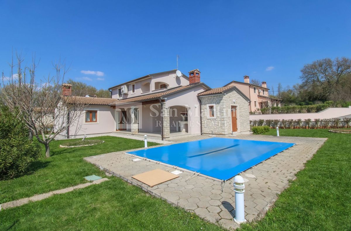 Parenzo, dintorni - casa familiare con piscina