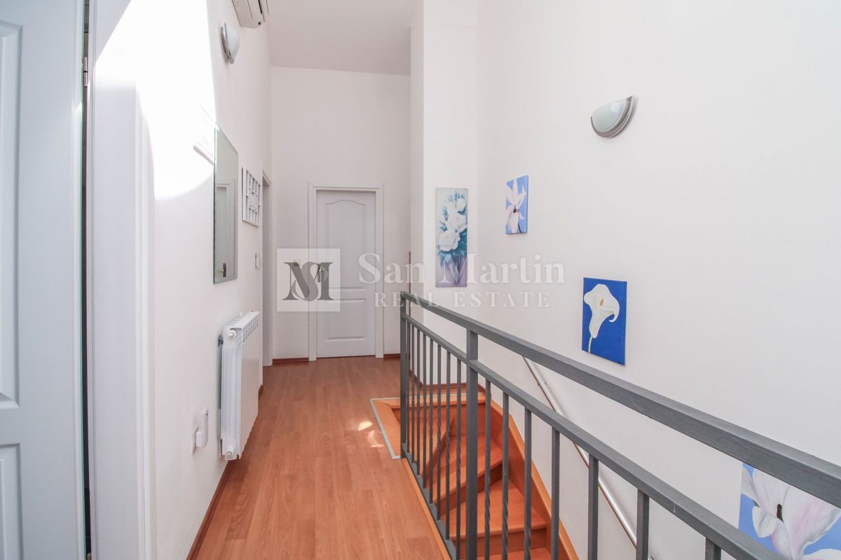 Dintorni di PARENZO, Casa 3 camere da letto