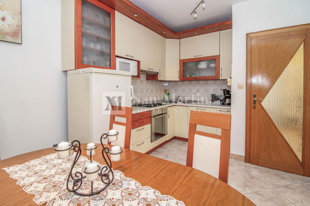 PARENZO - Casa con appartamento separato e taverna