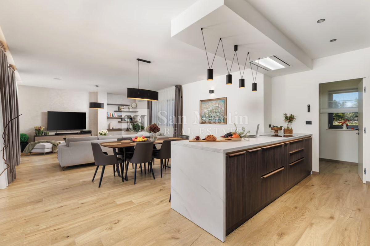 Rovigno, dintorni - casa a un piano lussuosa e di alta qualità