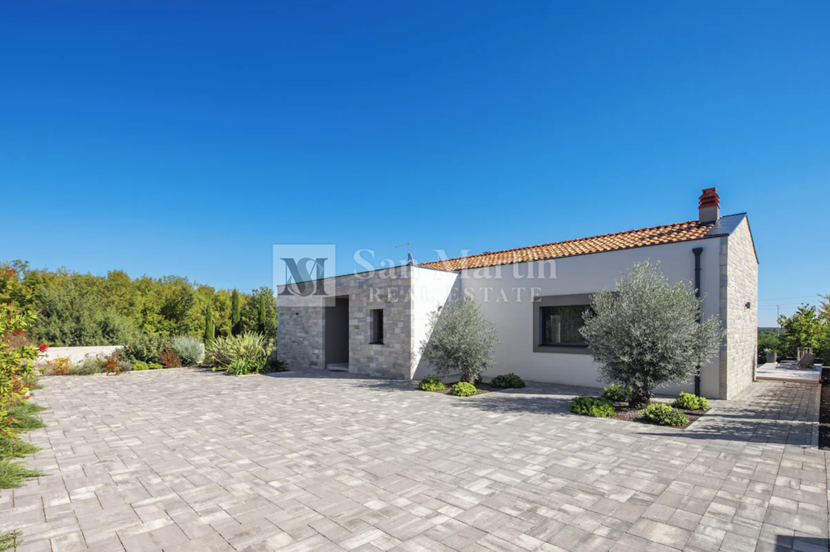 Rovigno, dintorni - casa a un piano lussuosa e di alta qualità