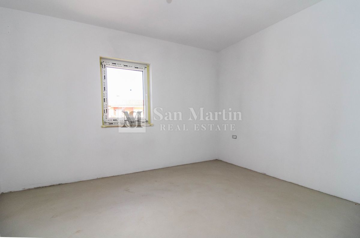 Umago - trilocale, costruzione nuova a 400 m dal mare