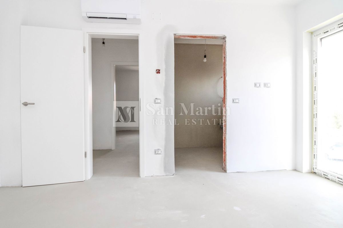 Umago - trilocale, costruzione nuova a 400 m dal mare