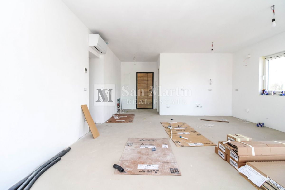 Umago - trilocale, costruzione nuova a 400 m dal mare