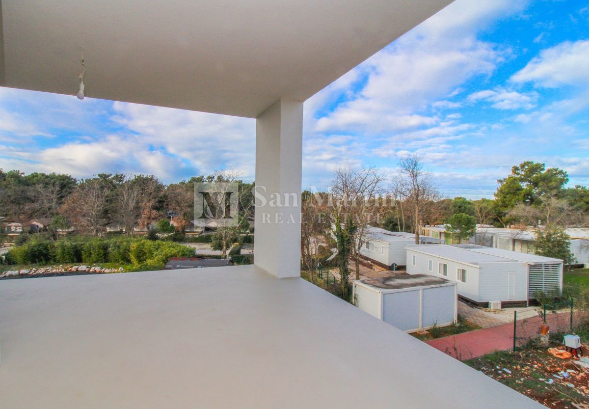 Umago - trilocale, costruzione nuova a 400 m dal mare