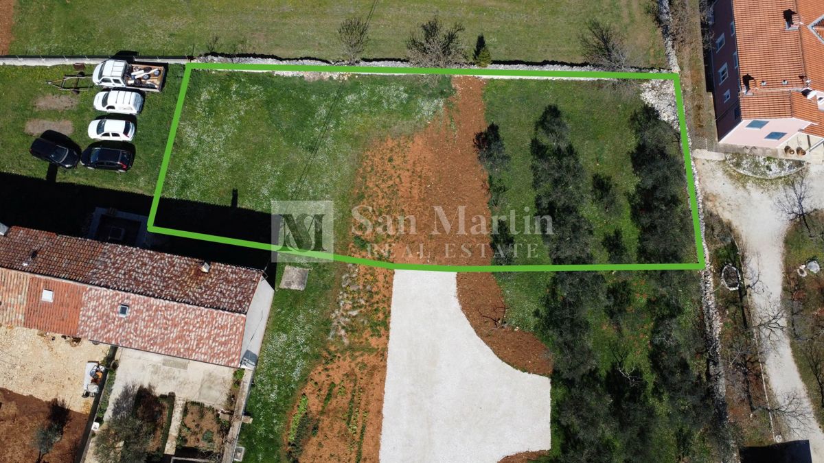 Dignano, dintorni - bel terreno in una piccola città