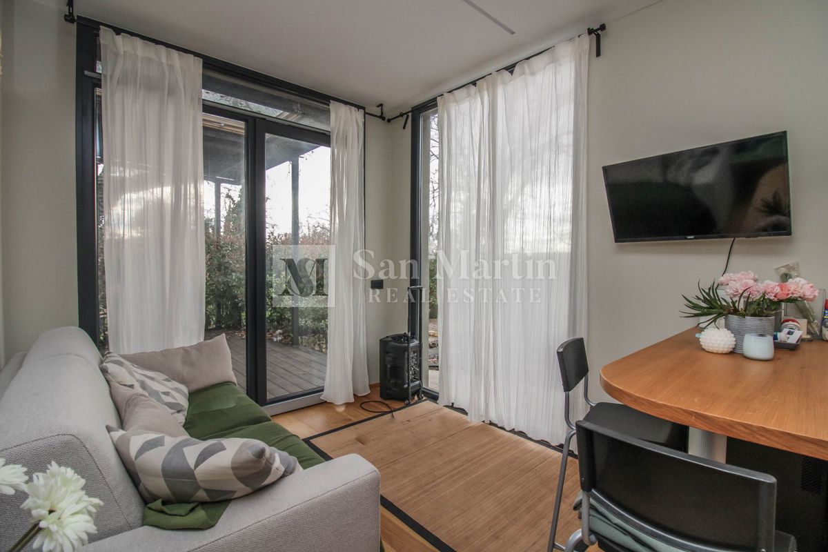 Parenzo, dintorni – fantastica piccola casa a piano terra con piscina