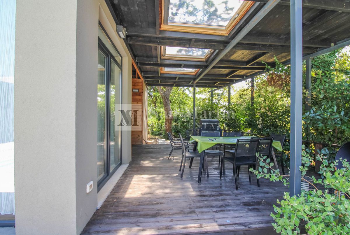 Parenzo, dintorni – fantastica piccola casa a piano terra con piscina