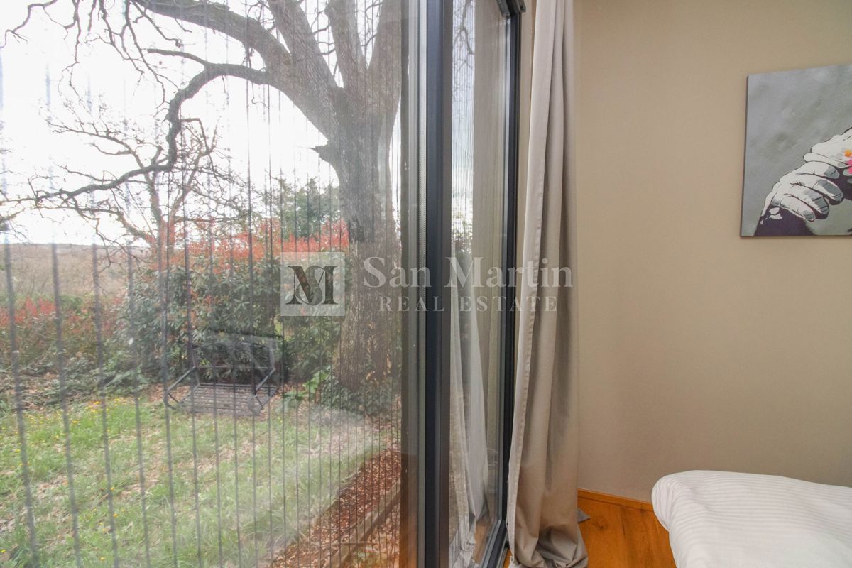 Parenzo, dintorni – fantastica piccola casa a piano terra con piscina