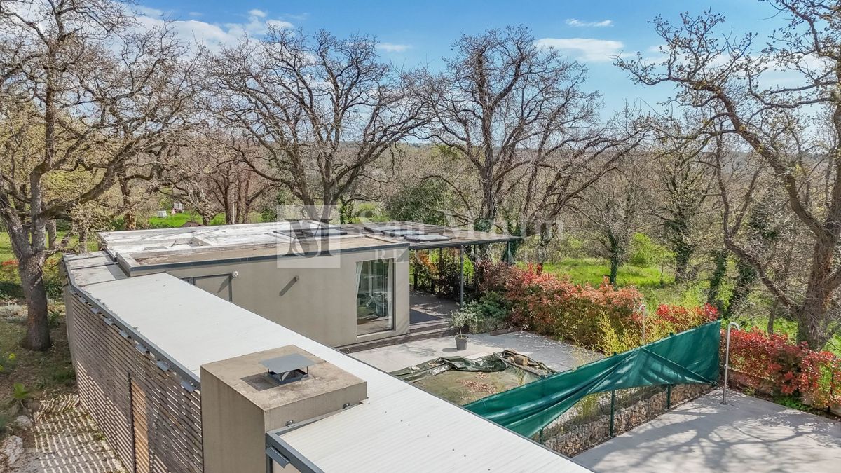 Parenzo, dintorni – fantastica piccola casa a piano terra con piscina