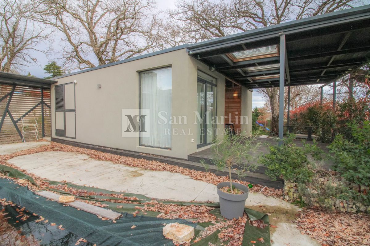 Parenzo, dintorni – fantastica piccola casa a piano terra con piscina