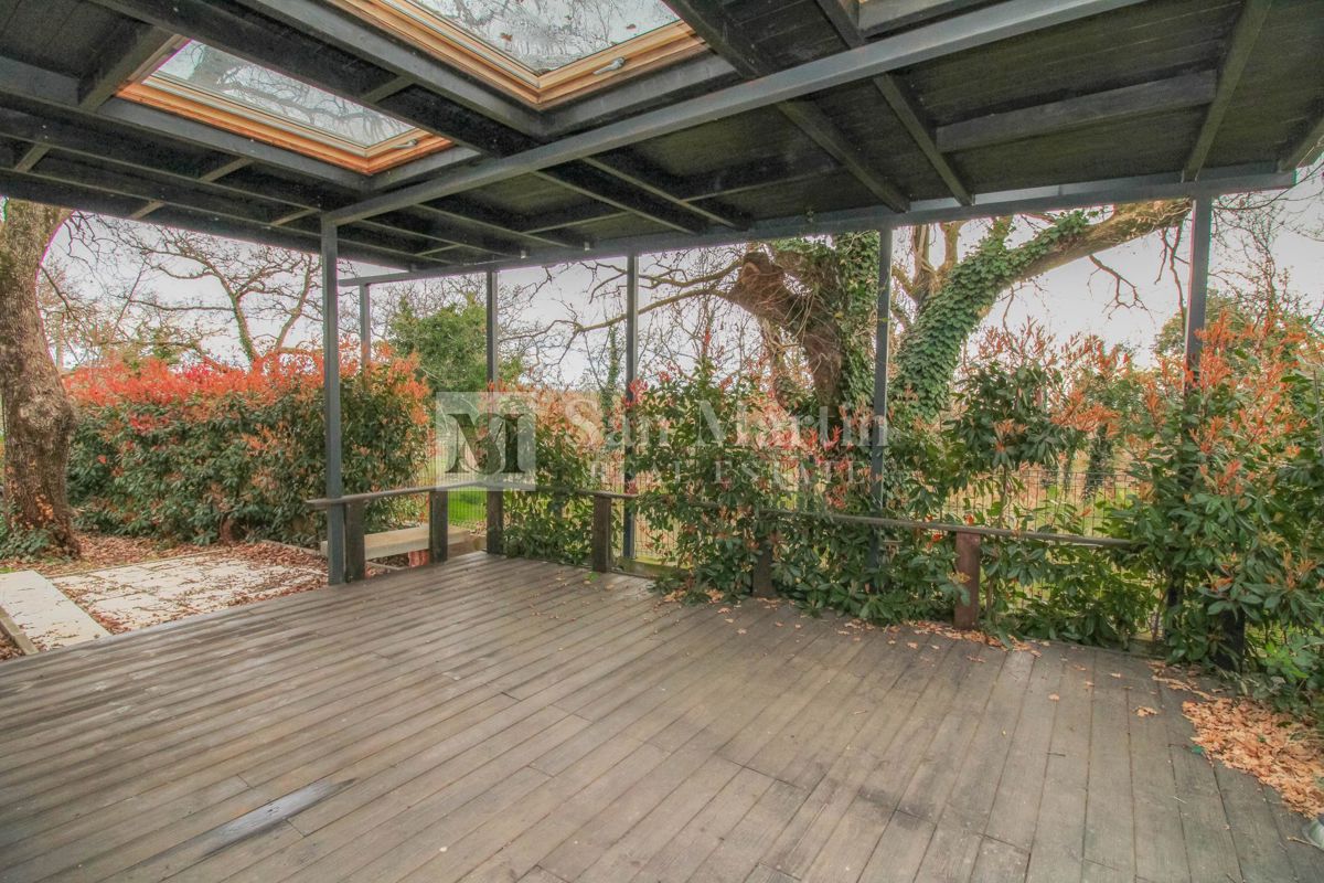 Parenzo, dintorni – fantastica piccola casa a piano terra con piscina