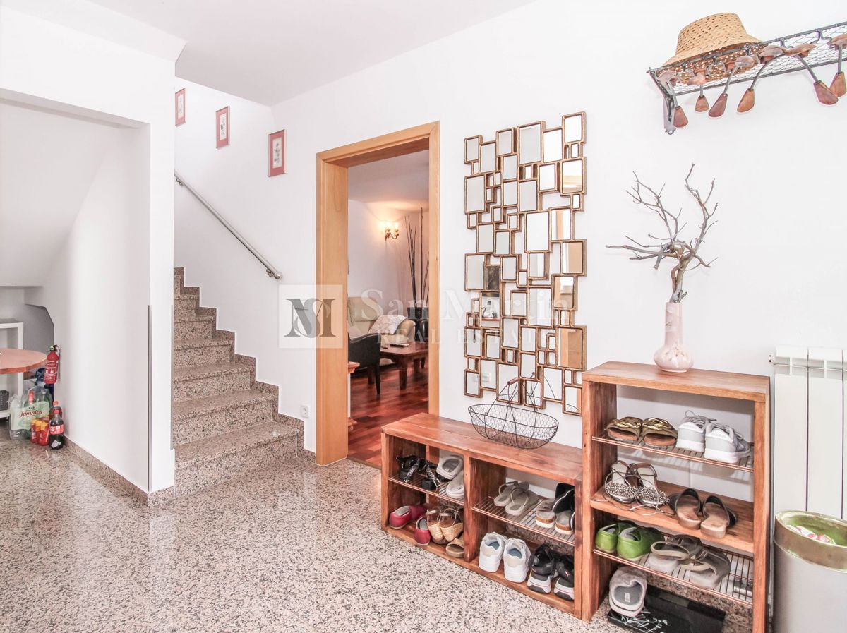 PARENZO, casa con 3 camere da letto e piscina