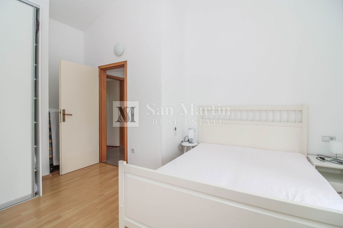 PARENZO, casa con 3 camere da letto e piscina