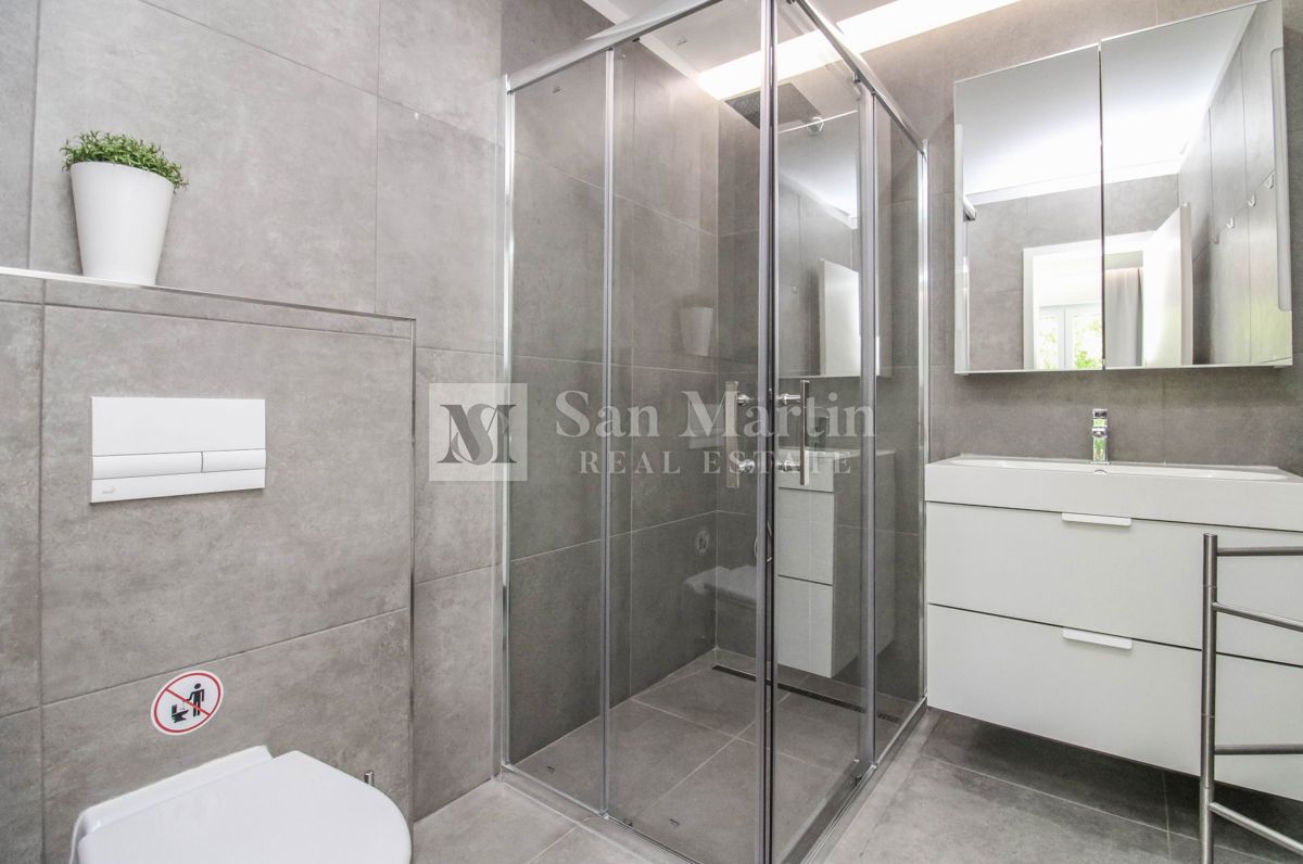 Labin, dintorni – villa di lusso nella natura con piscina riscaldata