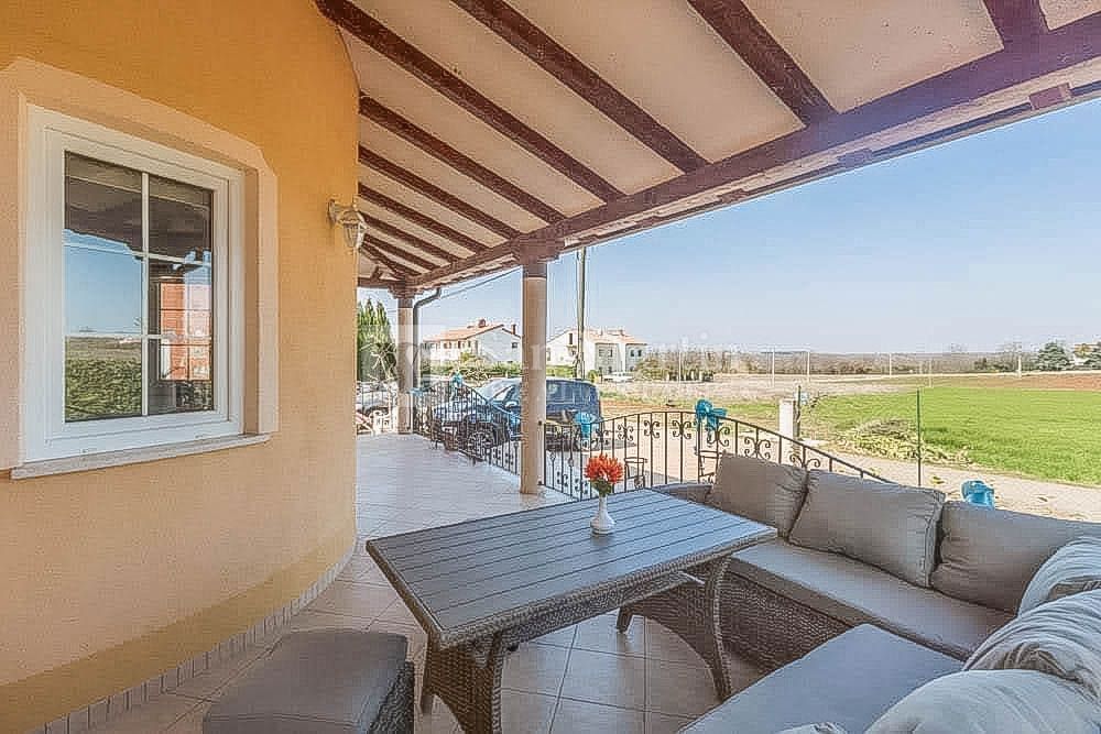 PARENZO, Casa con piscina 4 camere da letto