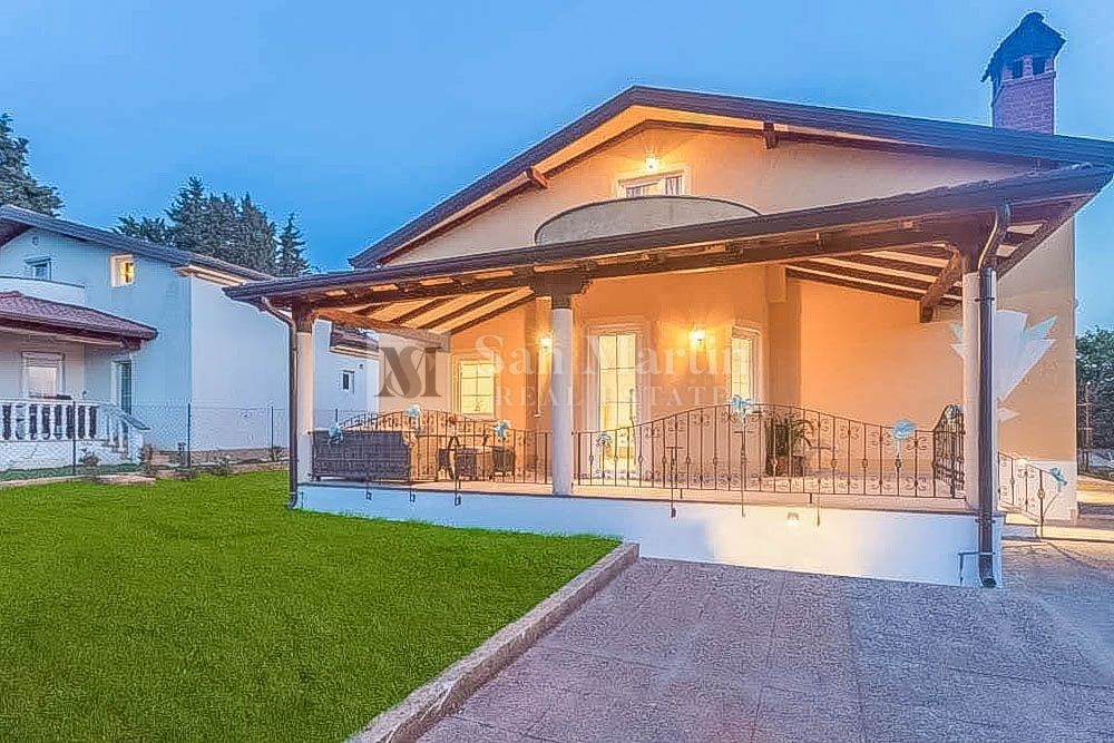 PARENZO, Casa con piscina 4 camere da letto