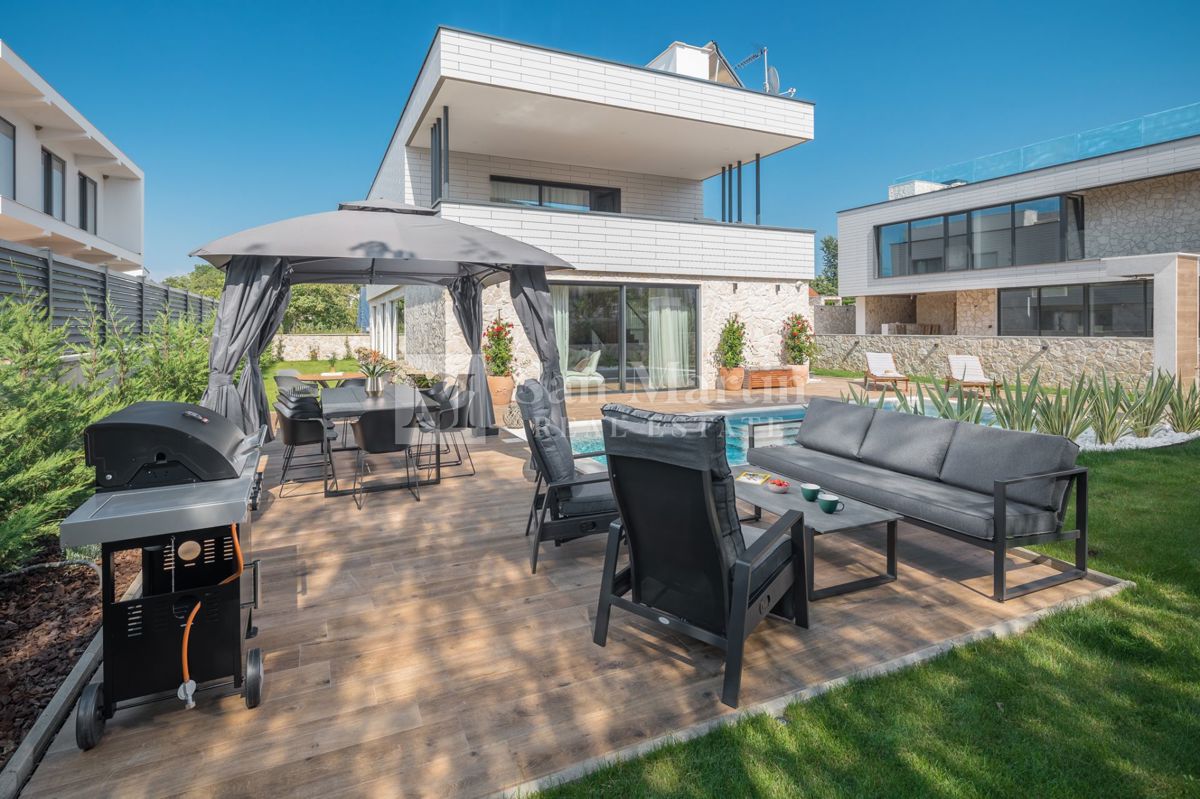 Parenzo - casa di lusso vicino al mare
