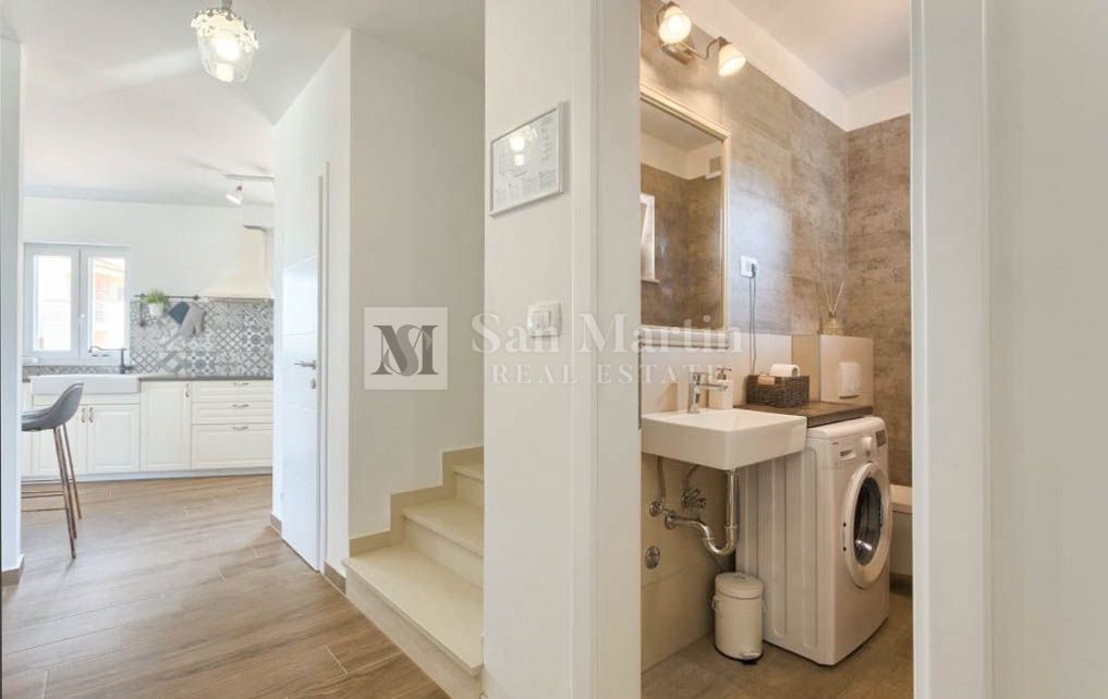 Parenzo, dintorni - una bella casa con piscina in una posizione tranquilla
