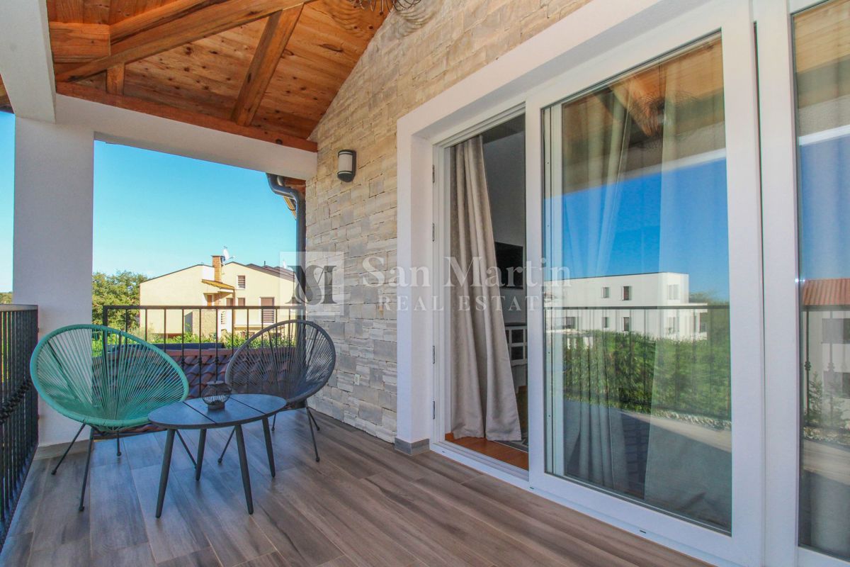 Parenzo, dintorni - una bella casa con piscina in una posizione tranquilla