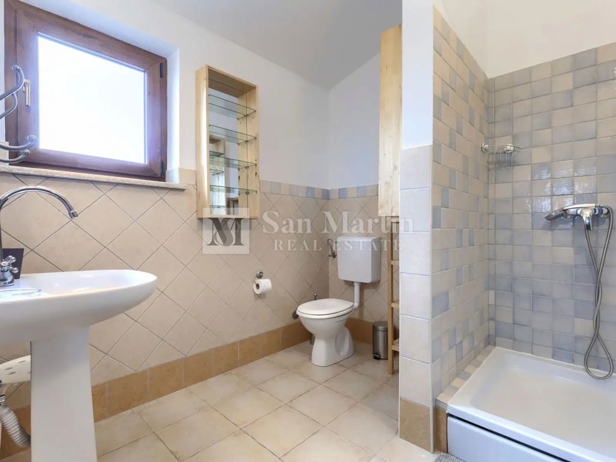 Istria, Svetvinčenat – casa tradizionale su ampio terreno