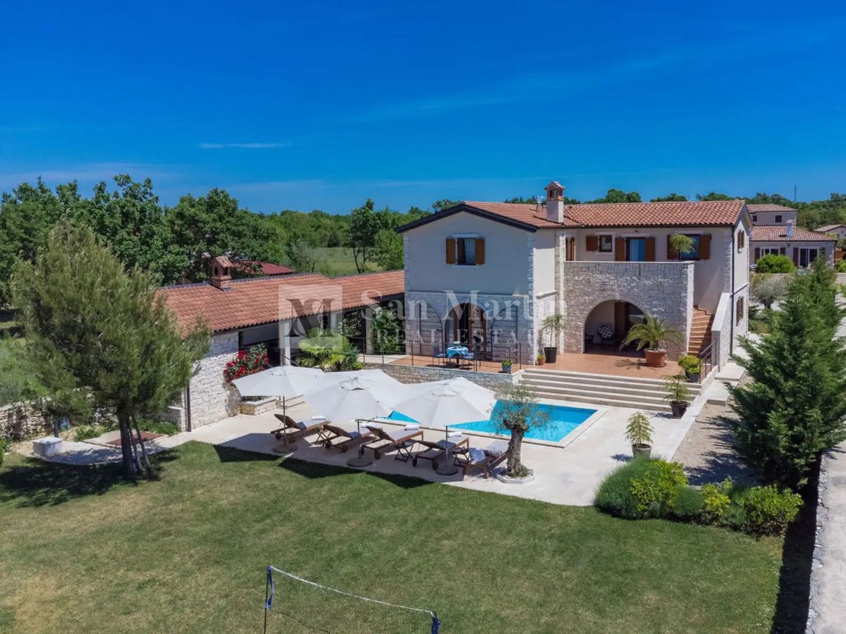 Istria, Svetvinčenat – casa tradizionale su ampio terreno