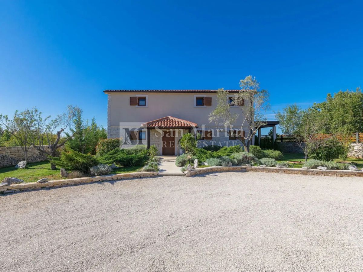 Istria, Svetvinčenat – casa tradizionale su ampio terreno