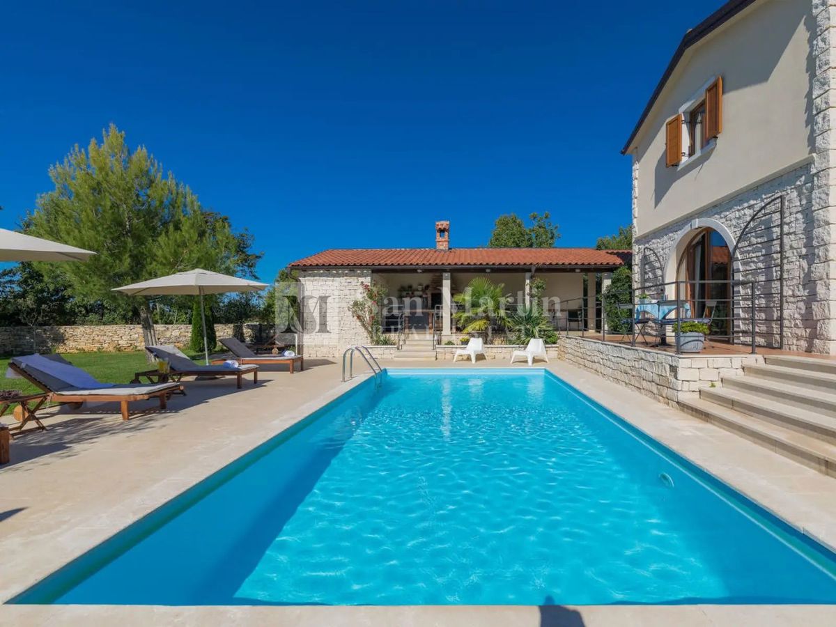 Istria, Svetvinčenat – casa tradizionale su ampio terreno