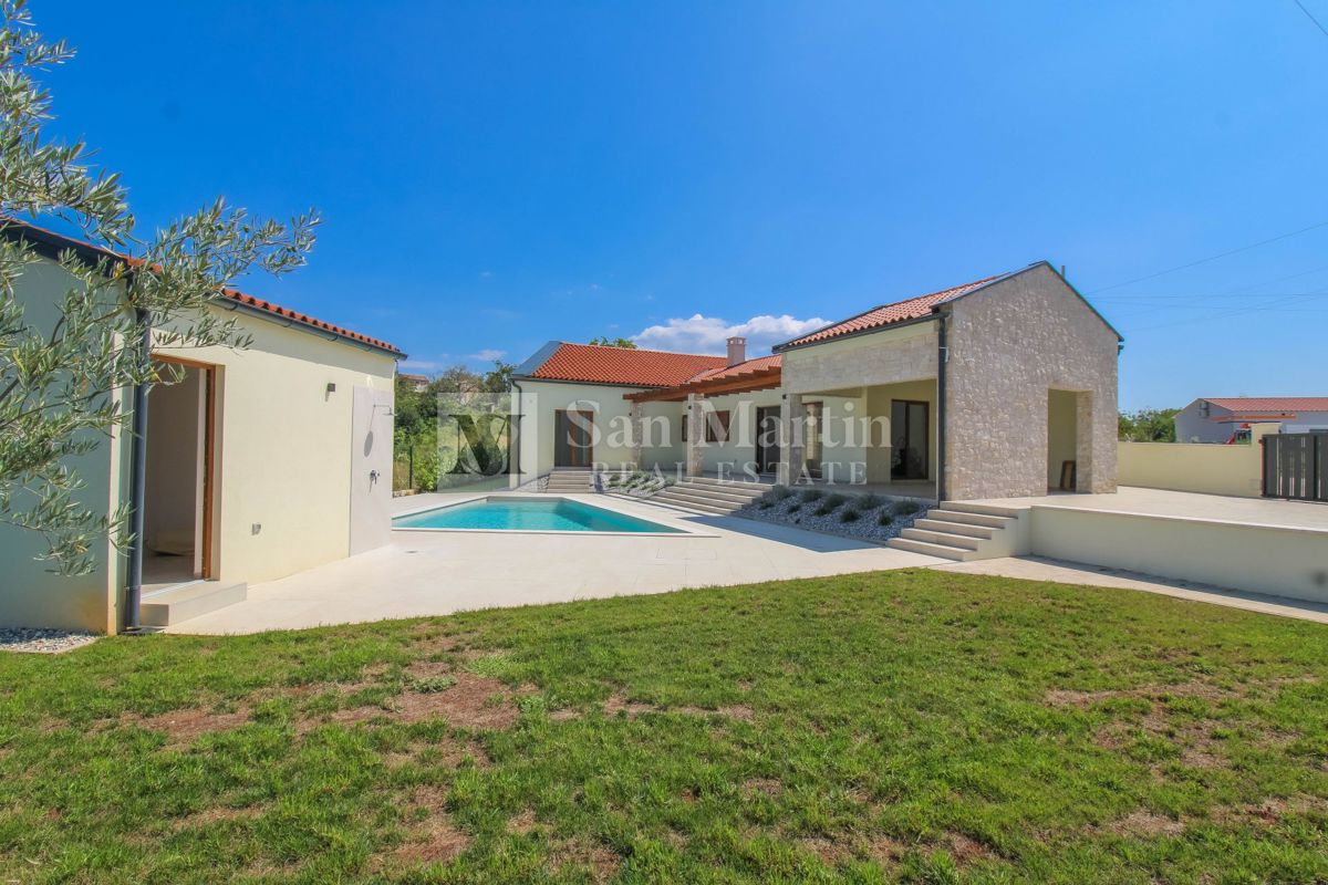 Parenzo, dintorni - eccellente casa a un piano con piscina riscaldata