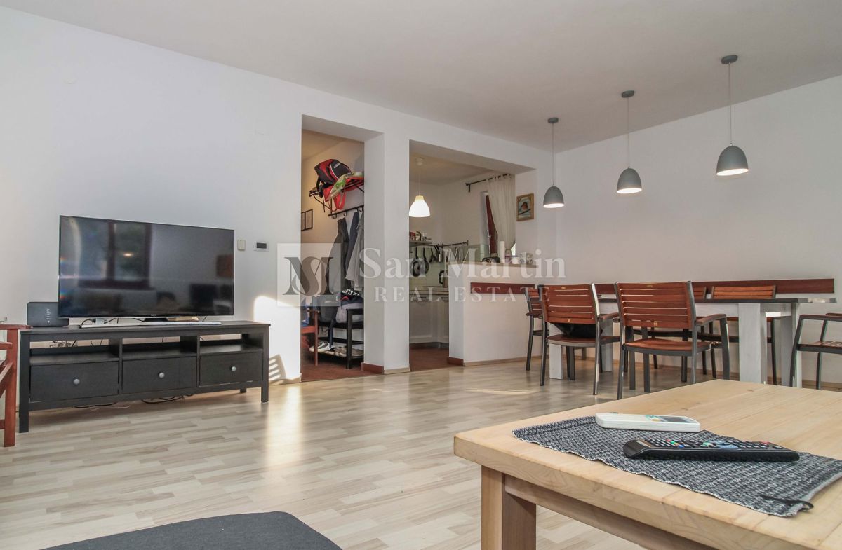 KRNICA - Casa con piscina e tre camere da letto