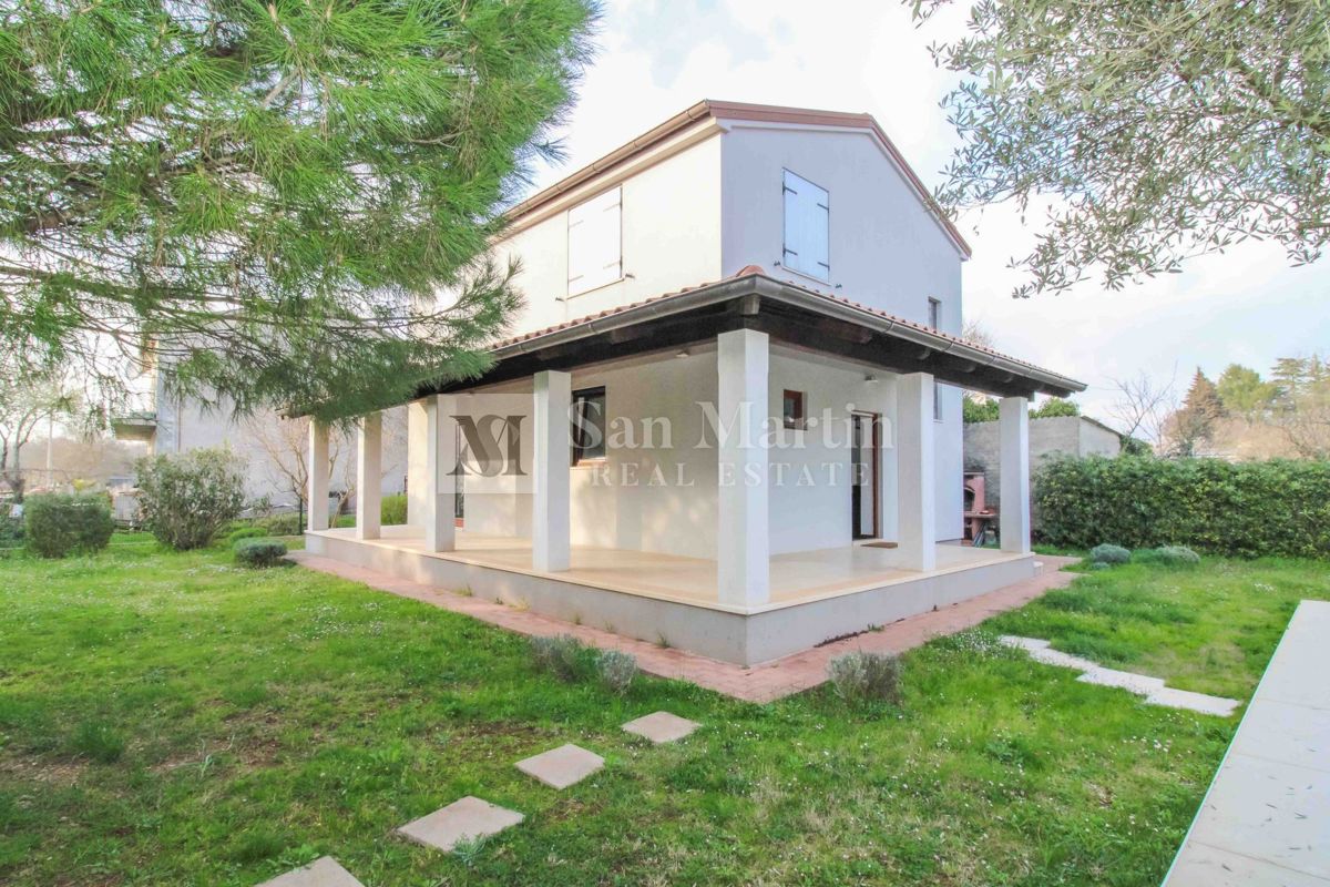 KRNICA - Casa con piscina e tre camere da letto