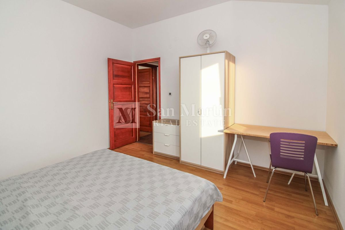 KRNICA - Casa con piscina e tre camere da letto