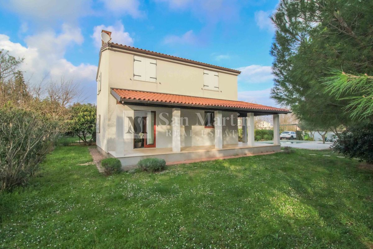 KRNICA - Casa con piscina e tre camere da letto