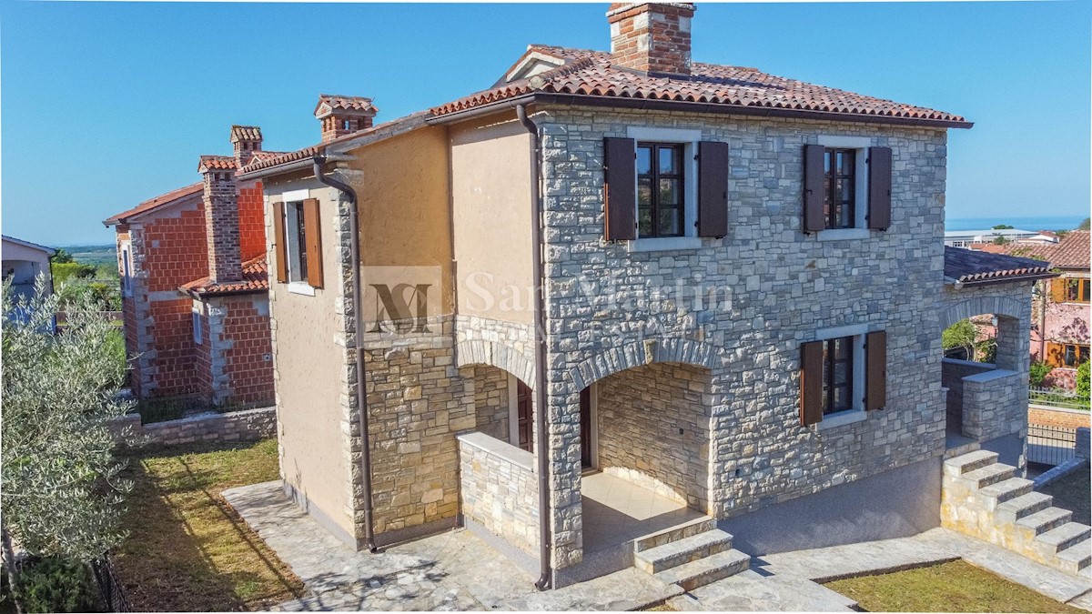 Poreč, Casa in pietra con vista panoramica sul mare