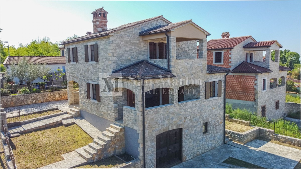 Poreč, Casa in pietra con vista panoramica sul mare