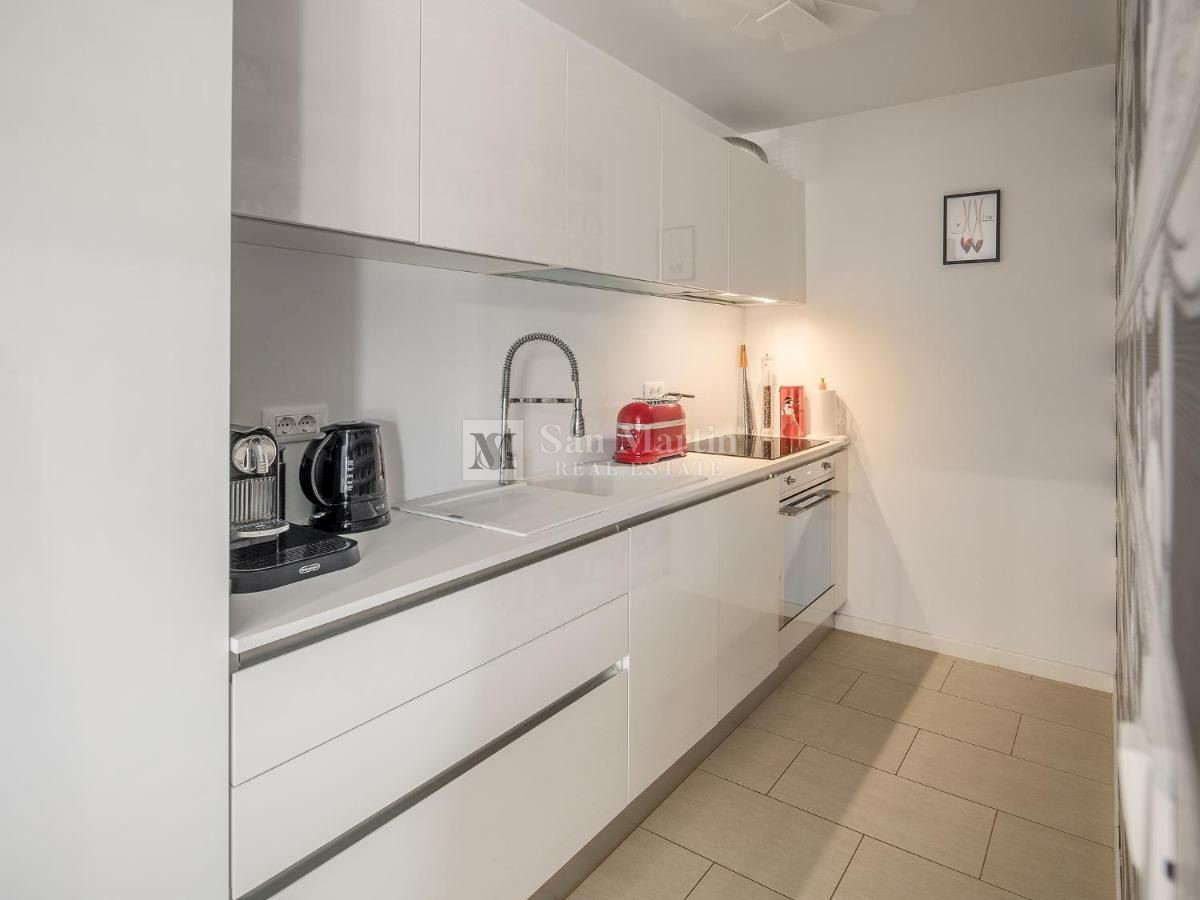 Opportunità!!! Appartamento moderno nel centro di Parenzo con vista sul mare