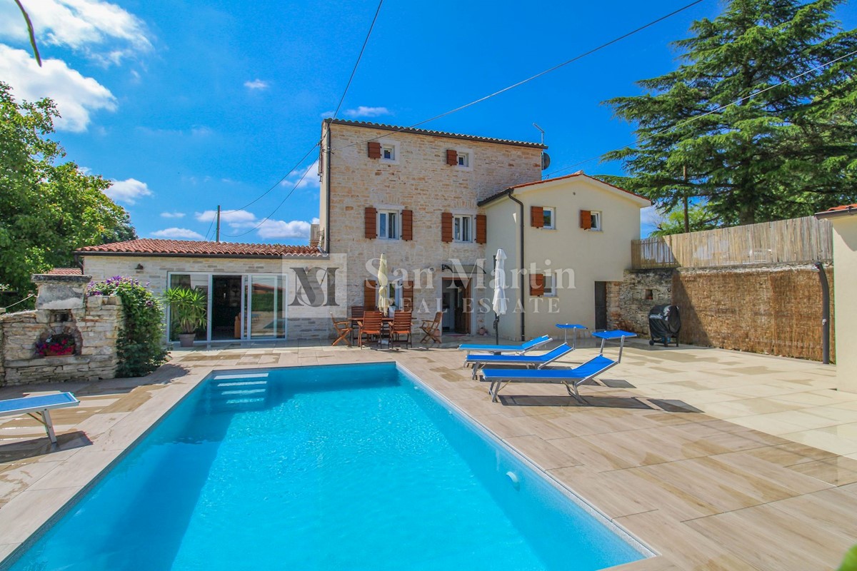 Kanfanar - una bella casa in pietra in un posto tranquillo