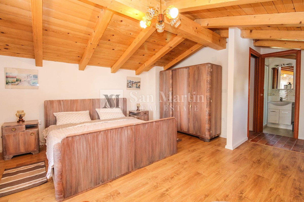 Kanfanar - una bella casa in pietra in un posto tranquillo