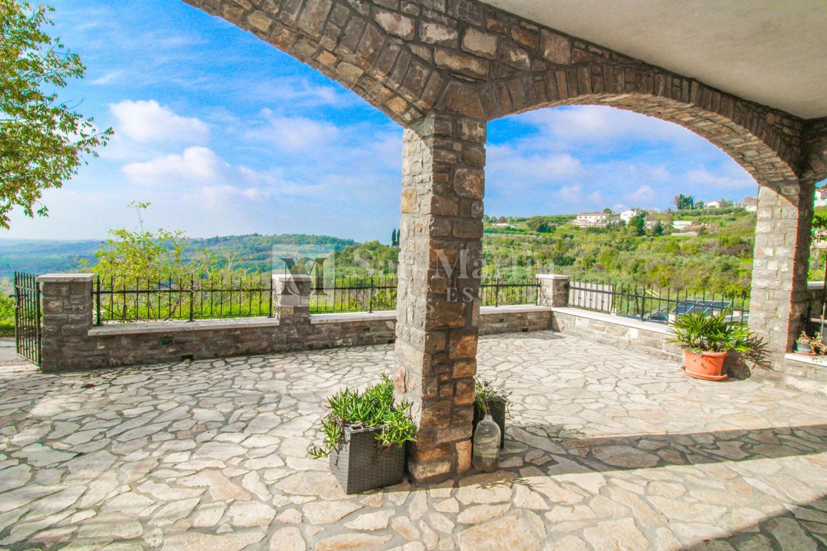 Buie - dintorni, casa in pietra con bellissima vista!