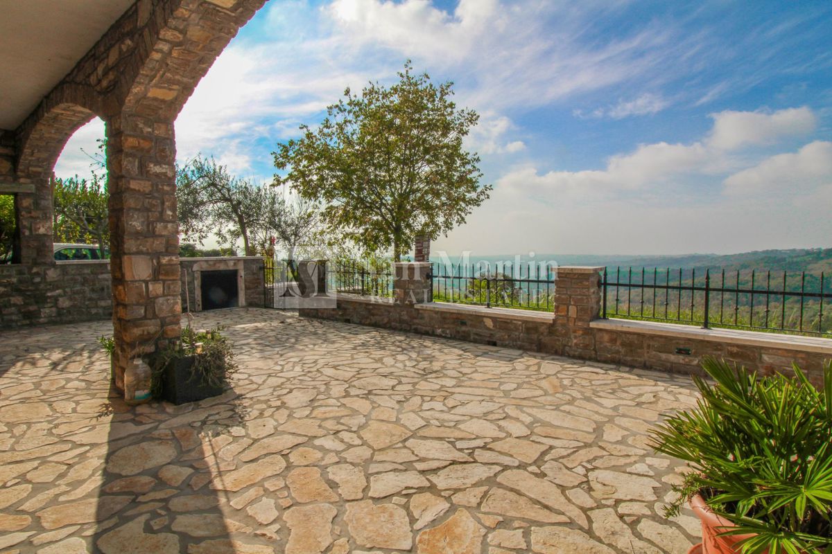Buie - dintorni, casa in pietra con bellissima vista!