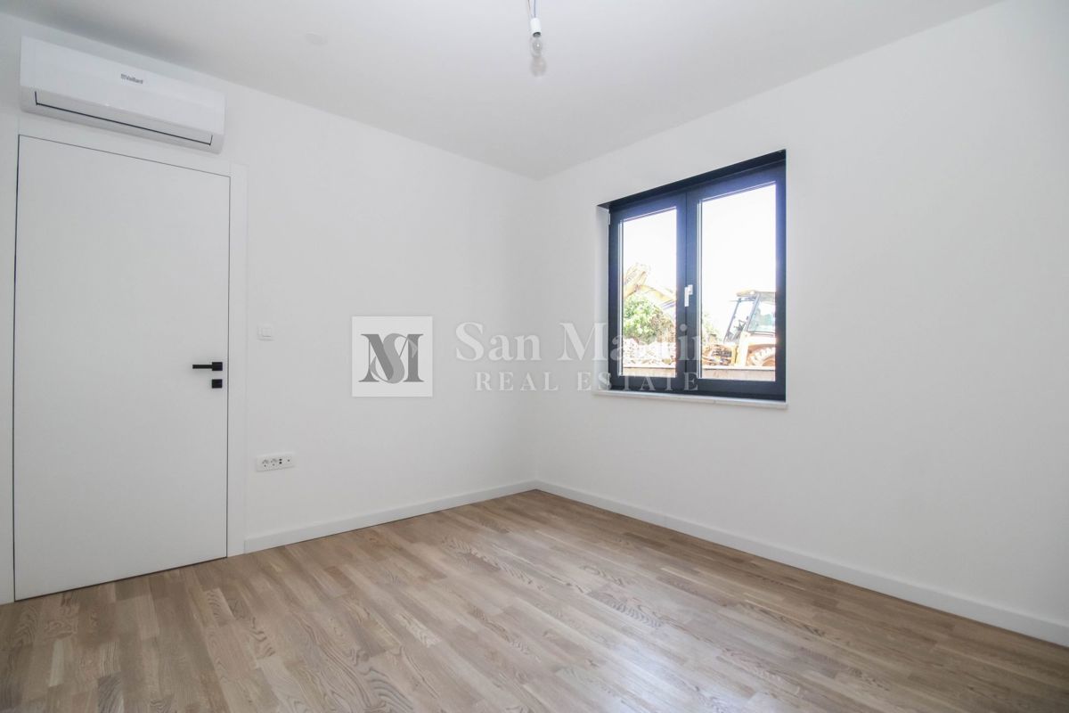 Parenzo, appartamento con due camere da letto, nuova costruzione