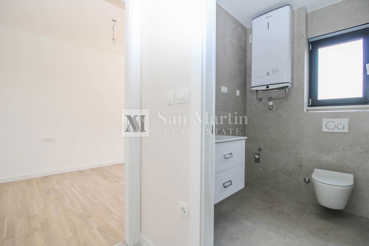 Parenzo, appartamento con due camere da letto, nuova costruzione