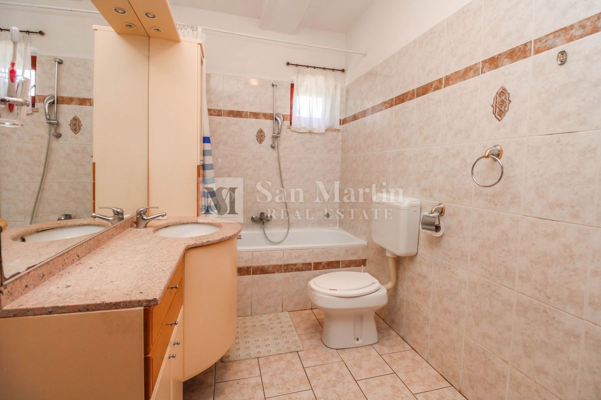 Rovigno - bella casa con due unità vicino alle spiagge