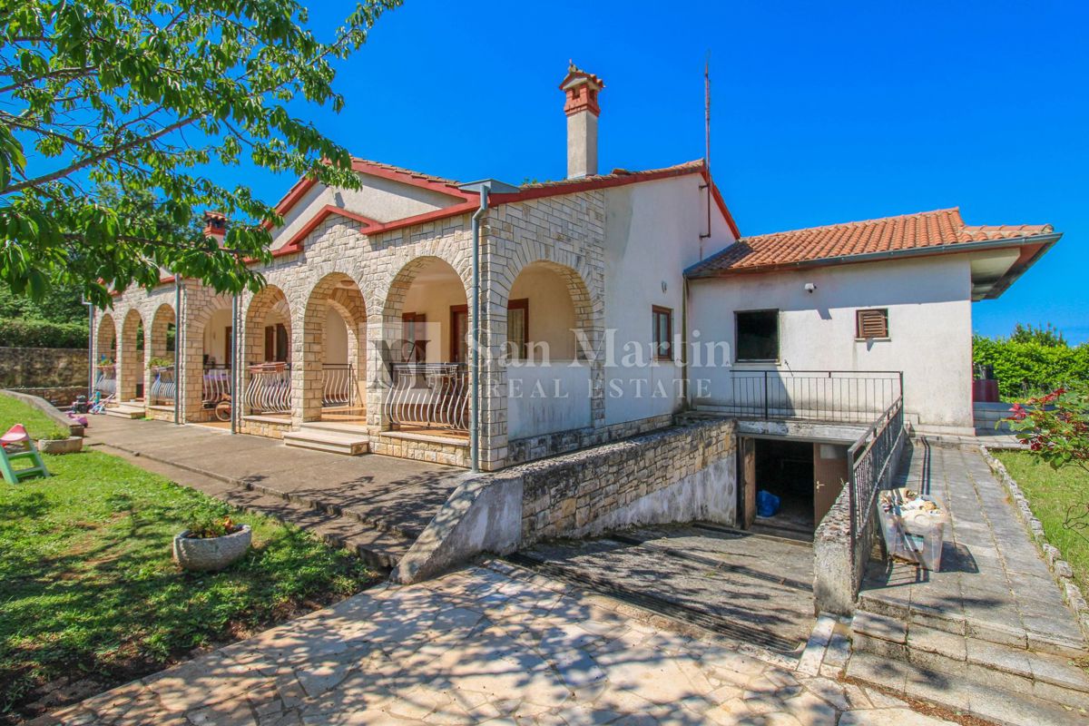 Rovigno - bella casa con due unità vicino alle spiagge