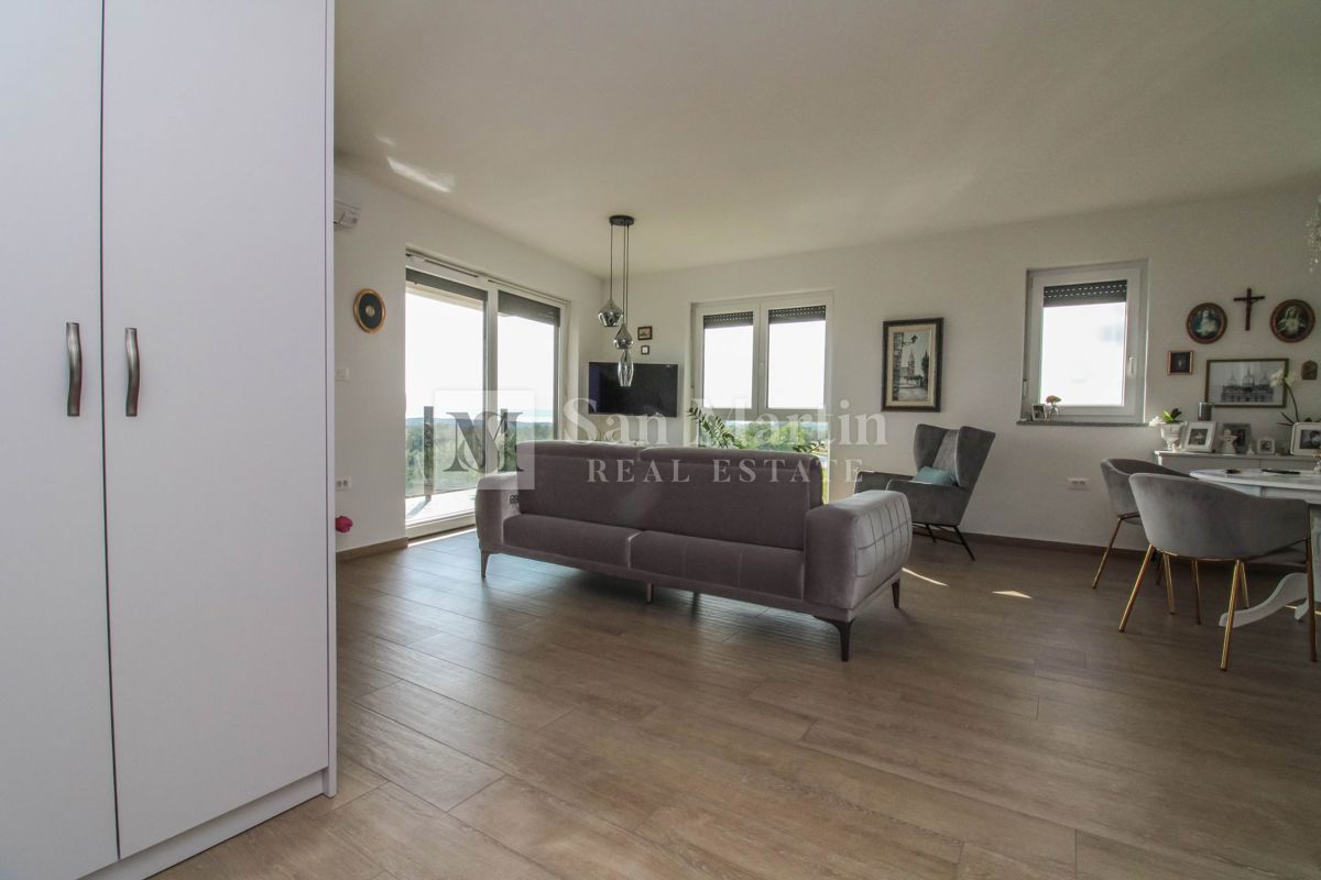 Parenzo, dintorni – appartamento di lusso con vista mare